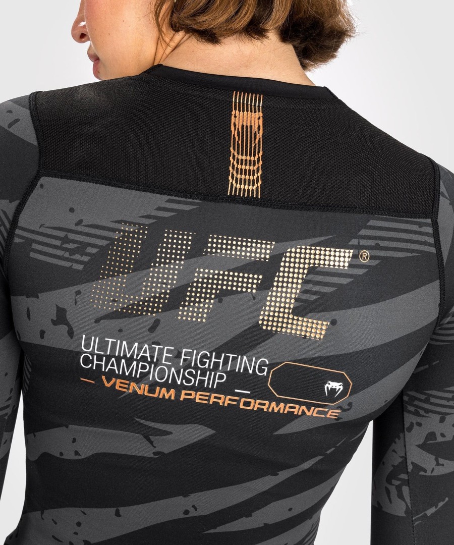 ufc adrenaline by venum fight week women performance rashguard met lange mouwen - urban camo