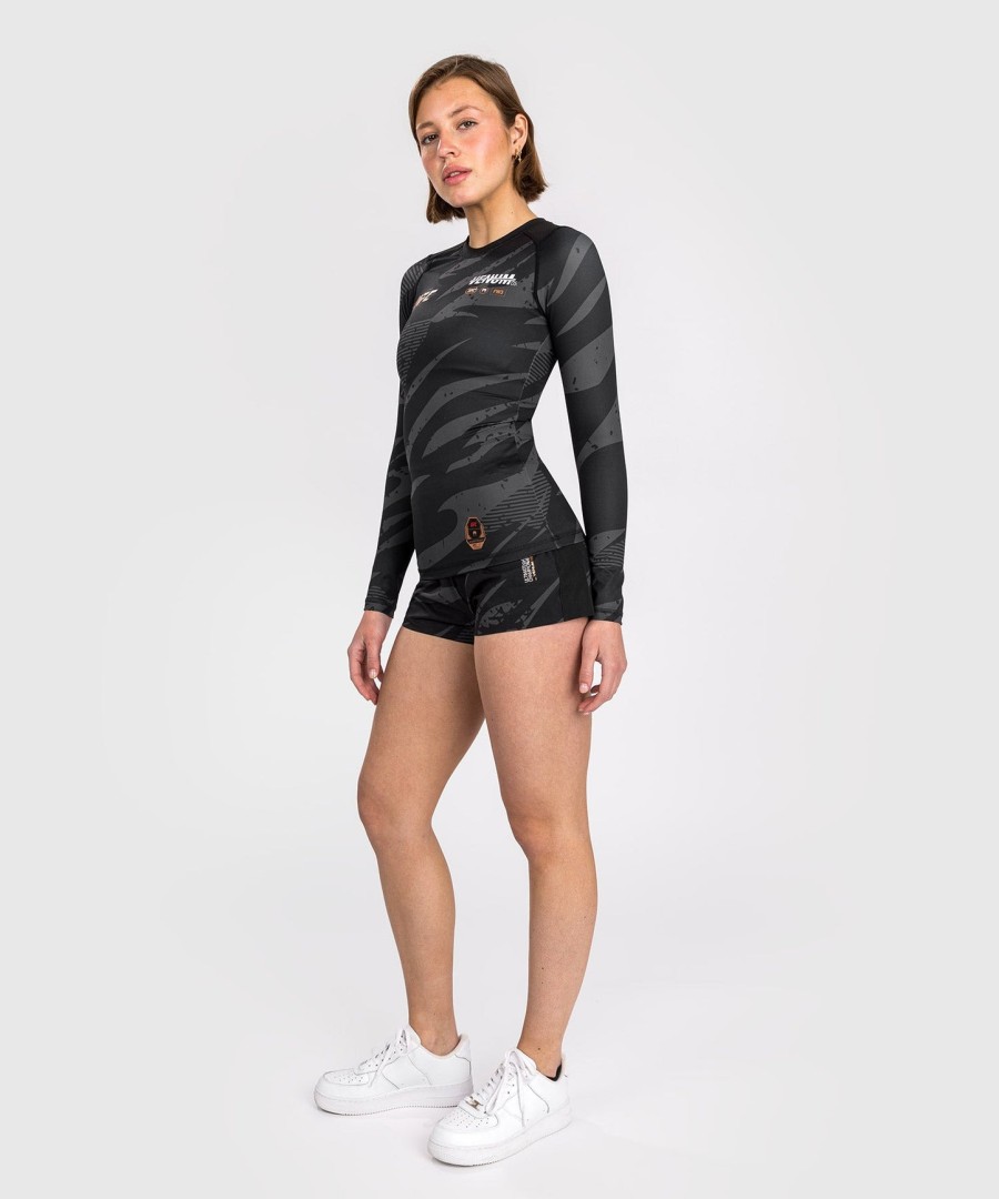 ufc adrenaline by venum fight week women performance rashguard met lange mouwen - urban camo