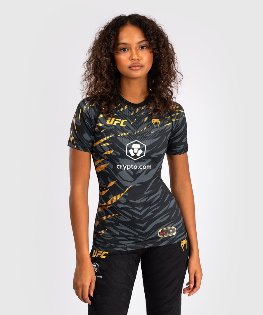 ufc fusion by venum authentic fight night women performance rashguard met korte mouwen - champion