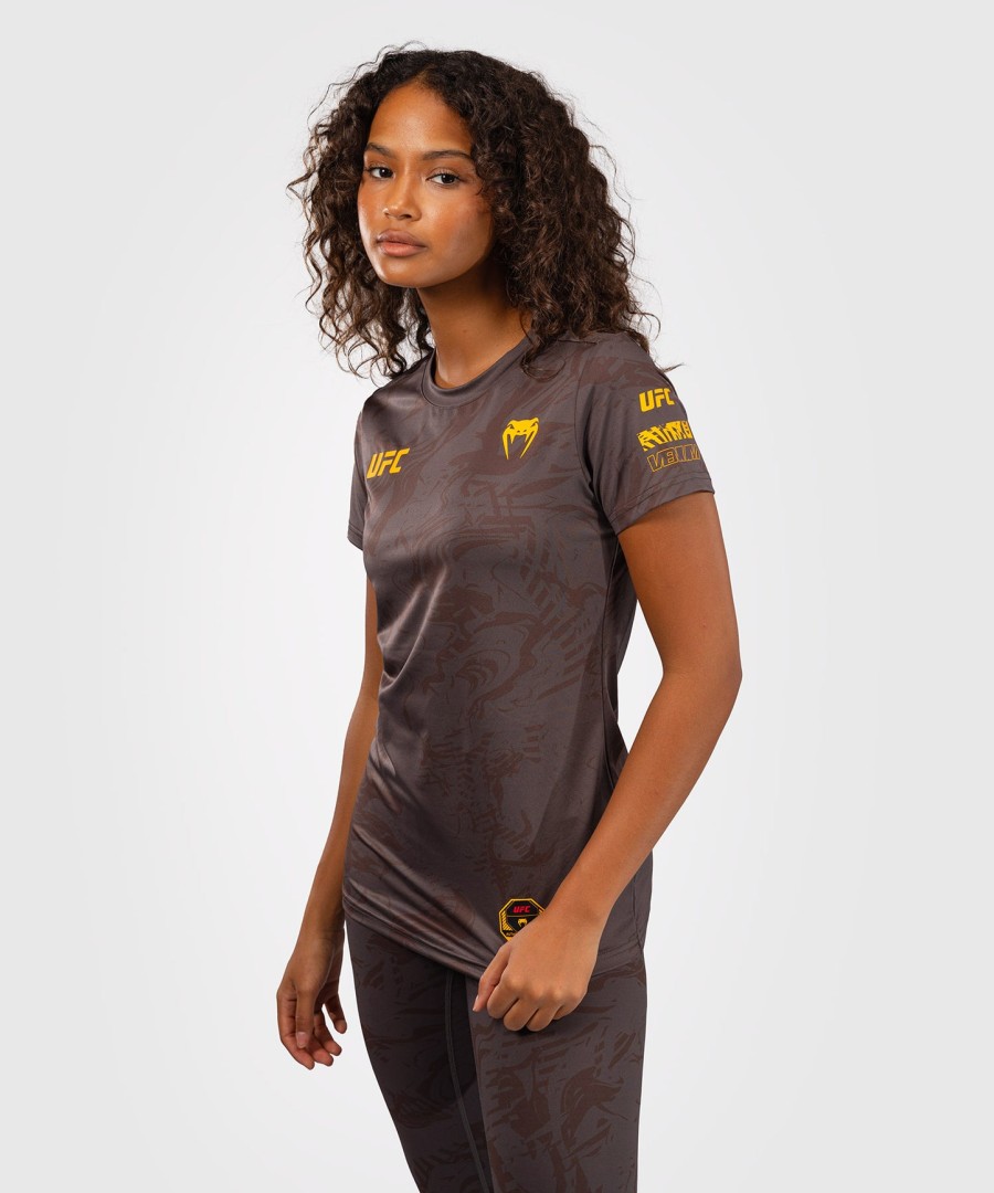 ufc fusion by venum fight week dames t-shirt van dry-tech materiaal - aardbruin