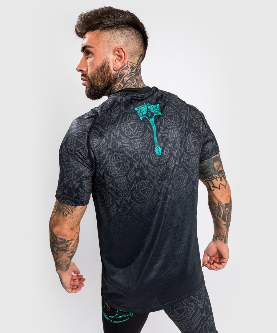 venum assassins creed reloaded dry tech t-shirt - zwart