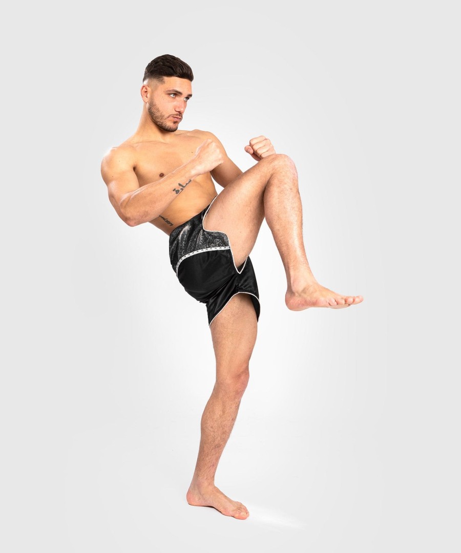 venum absolute 2.0 muay thai shorts - zwartzilver