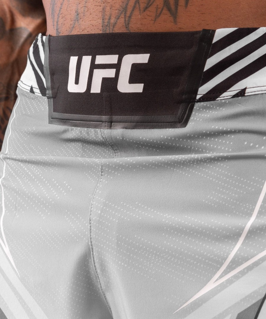 ufc venum authentic fight night gladiator shorts voor heren - wit